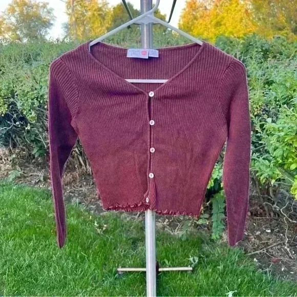 Croped long sleeve sweater - Picture 1 of 5